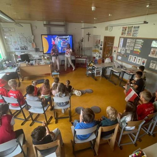 Public Viewing